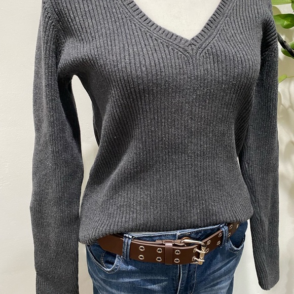 Women’s Charcoal Grey Long Sleeve Sweater - Picture 2 of 9